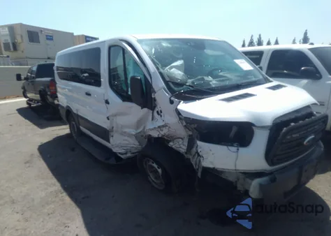 2017 Ford Transit-150 Xl z USA, uszkodzony, nr VIN 1FMZK1ZM1HKA02199